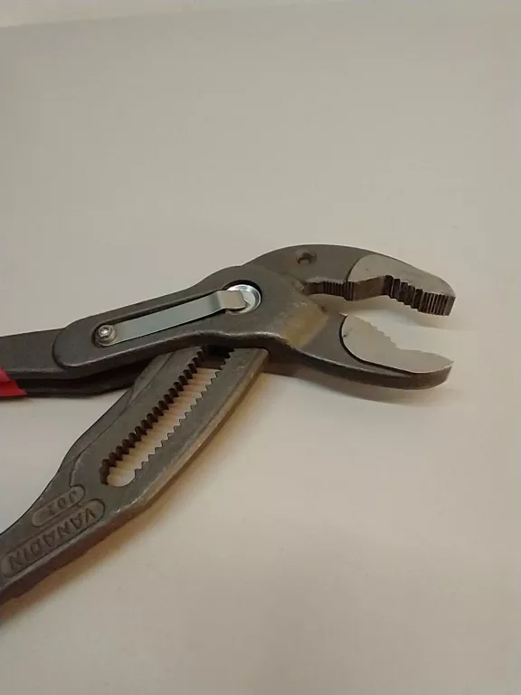 SZCZYPCE NASTAWNE DO RUR KNIPEX 87 01 250