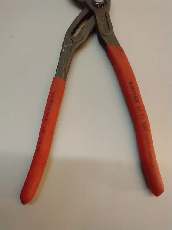 SZCZYPCE NASTAWNE DO RUR KNIPEX 87 01 250