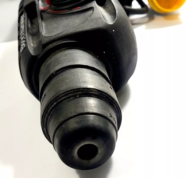 MŁOTOWIERTARKA BOSCH GBH 2-23 RE 650W