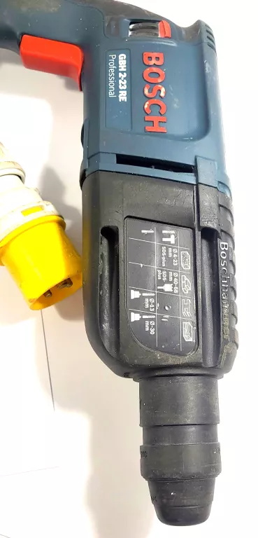 MŁOTOWIERTARKA BOSCH GBH 2-23 RE 650W