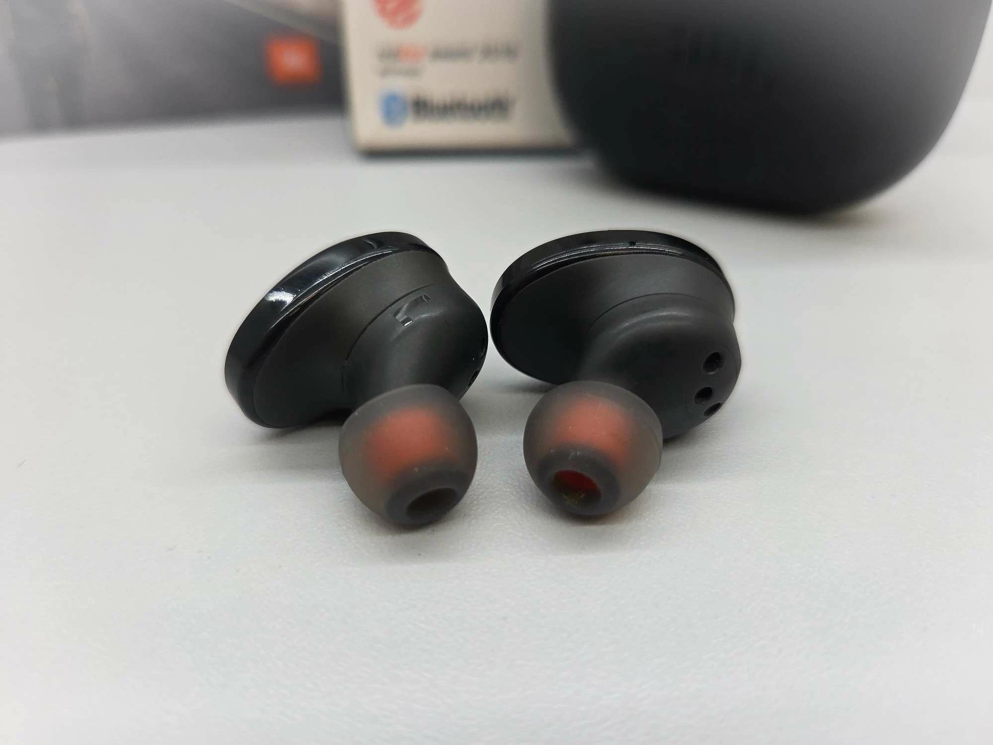 sluchawki-bezprzewodowe-dokanalowe-jbl-tune-120-tws-kolor-dominujacy-129357-3