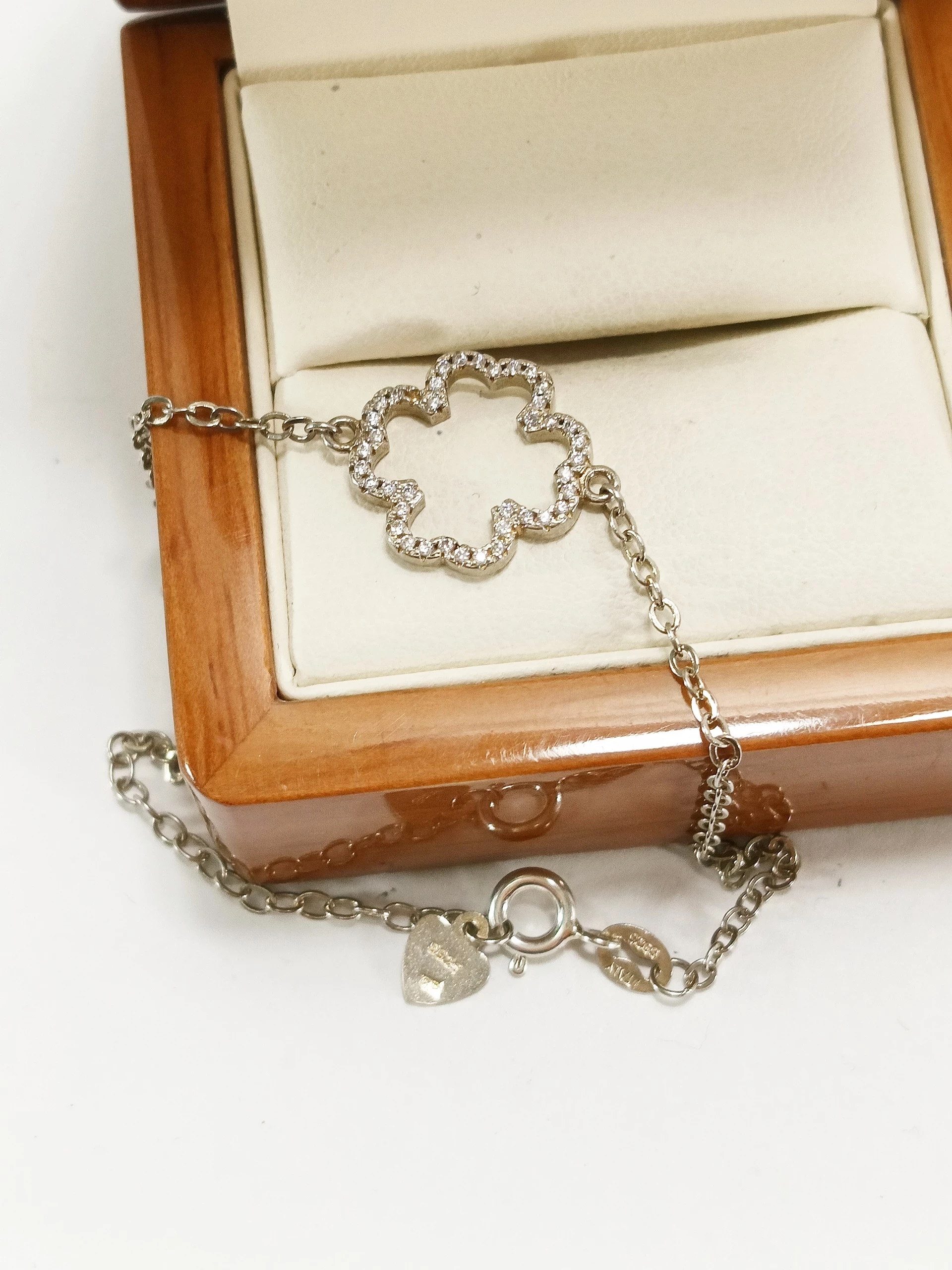 delikatna-srebrna-bransoletka-22g-dl19-partyzantow-2-jedrzejow-palladium