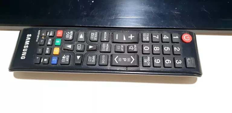 TELEWIZOR SAMSUNG UE32EH4003 + PILOT