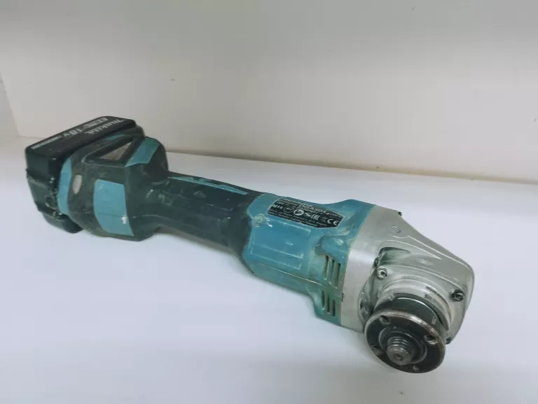 SZLIFIERKA KĄTOWA MAKITA DGA504 TYPE II