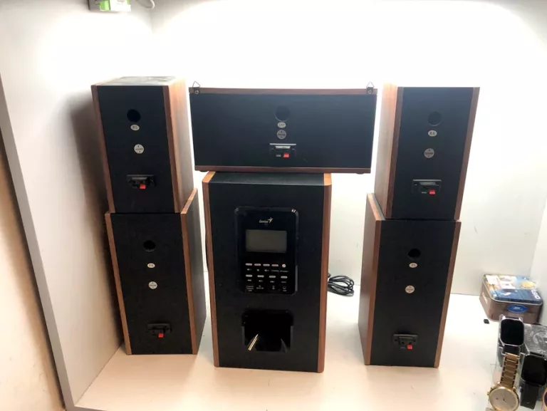 ZESTAW GŁOŚNIKÓW 5.1 GENIUS SW-HF 5,1 200 W BRĄZOWY