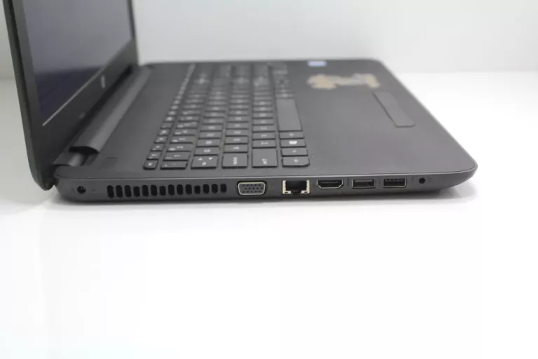 LAPTOP HP 250 G4 I5 8/256GB