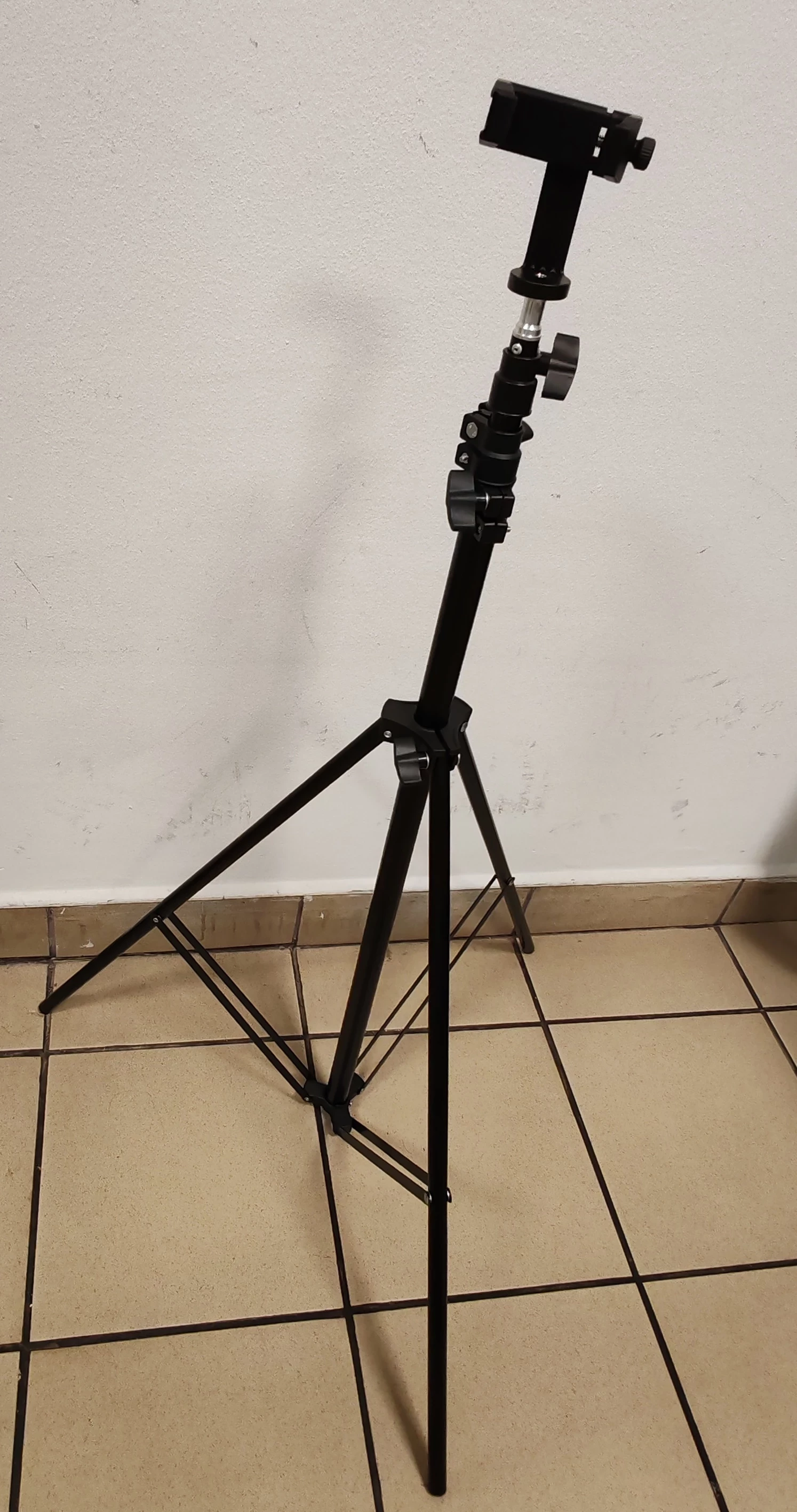 skladany-statyw-do-telefonu-ulanzi-100-280cm-model-tongya-xtjrnv