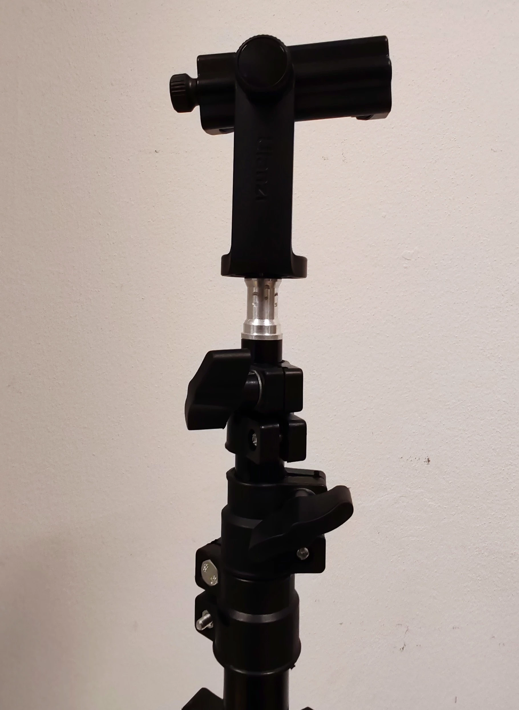 skladany-statyw-do-telefonu-ulanzi-100-280cm-marka-248135-1728479