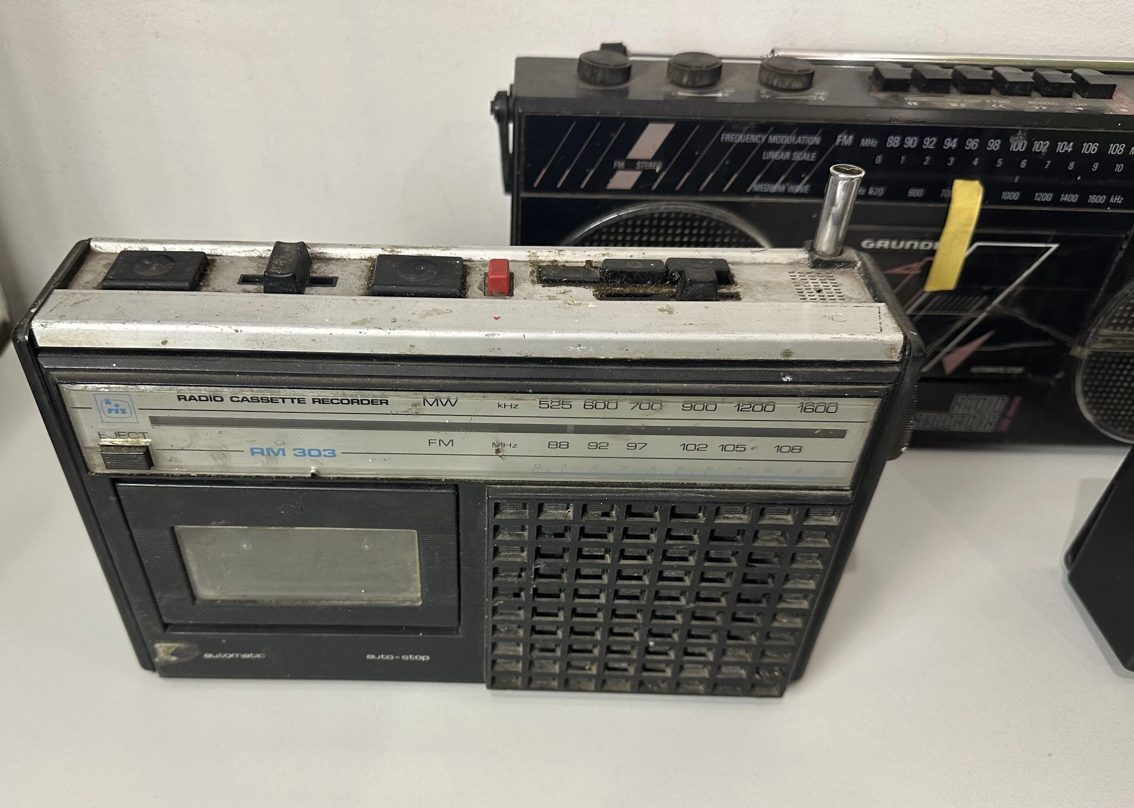 radiomagnetofon-zestaw-prl-na-czesci-marka-wytwornia-grundig