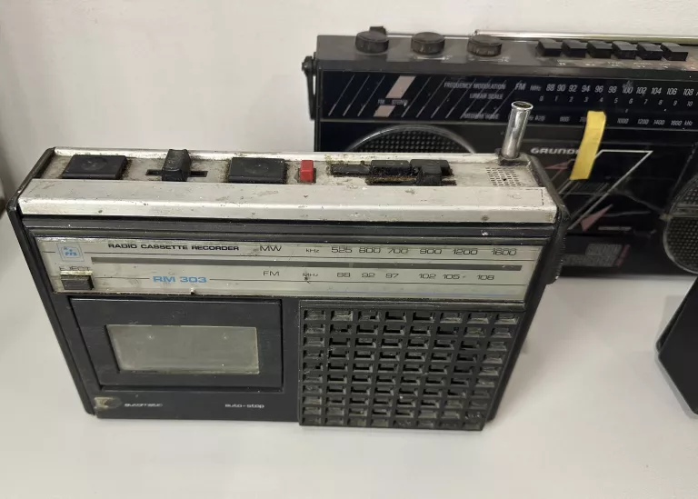 RADIOMAGNETOFON ZESTAW PRL NA CZĘŚCI