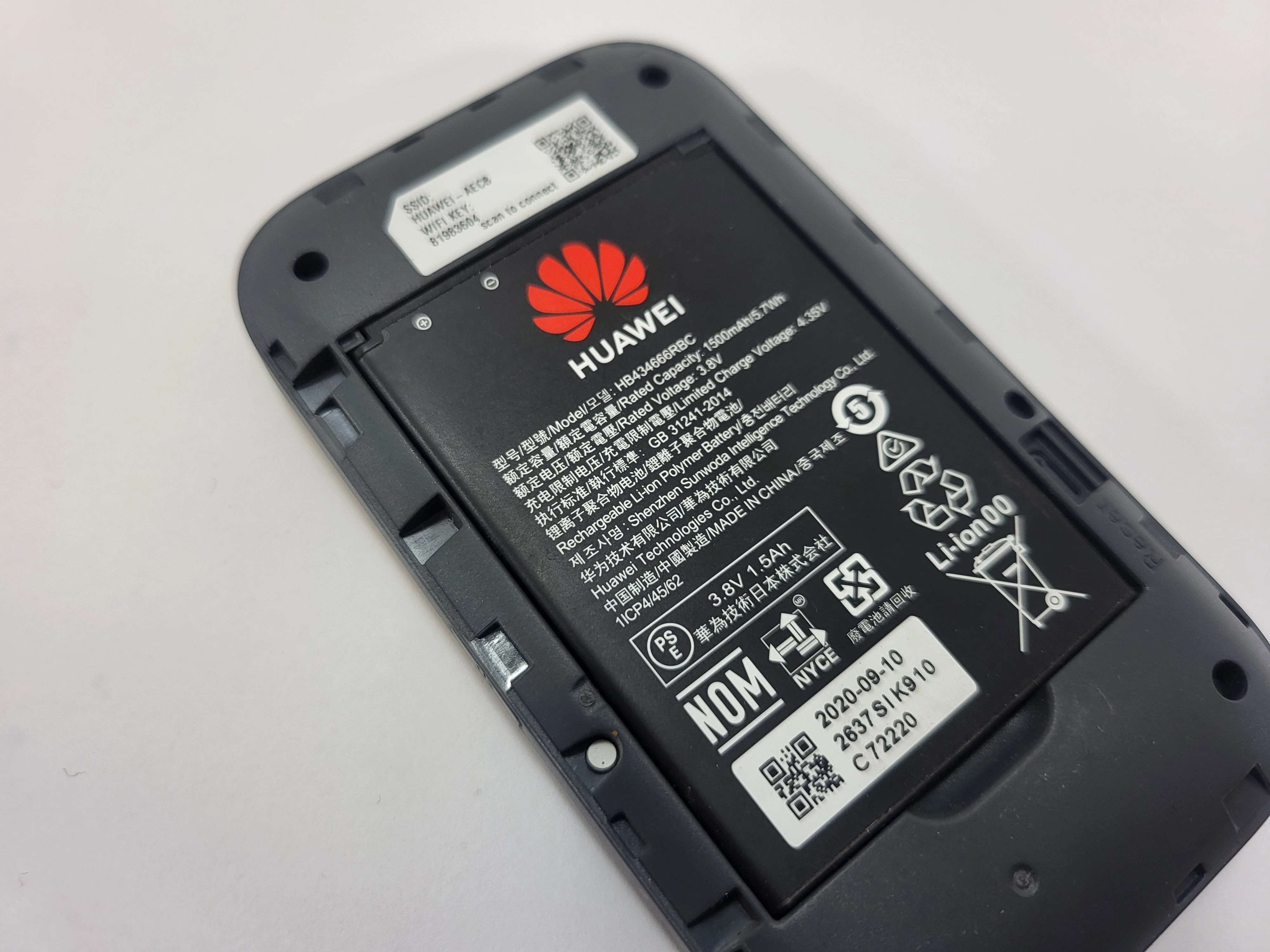 przenosny-modem-router-huawei-wifi-e5783-4g-lte-brak-klapki-producent-211410-249762