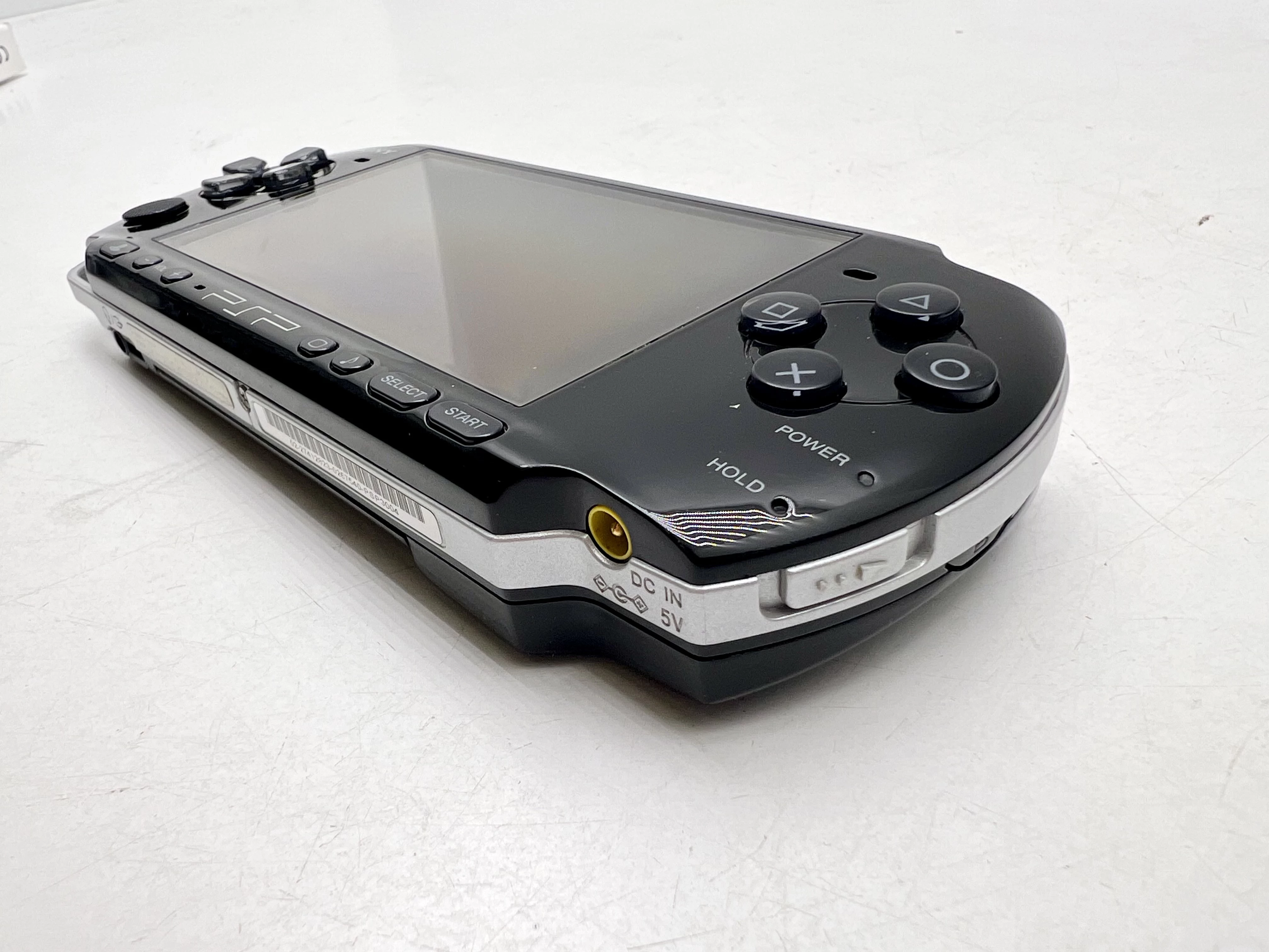 konsola-psp-3004-z-oryginalnym-zasilaczem-oraz-nowa-bateria-wersja-konsoli-534-20