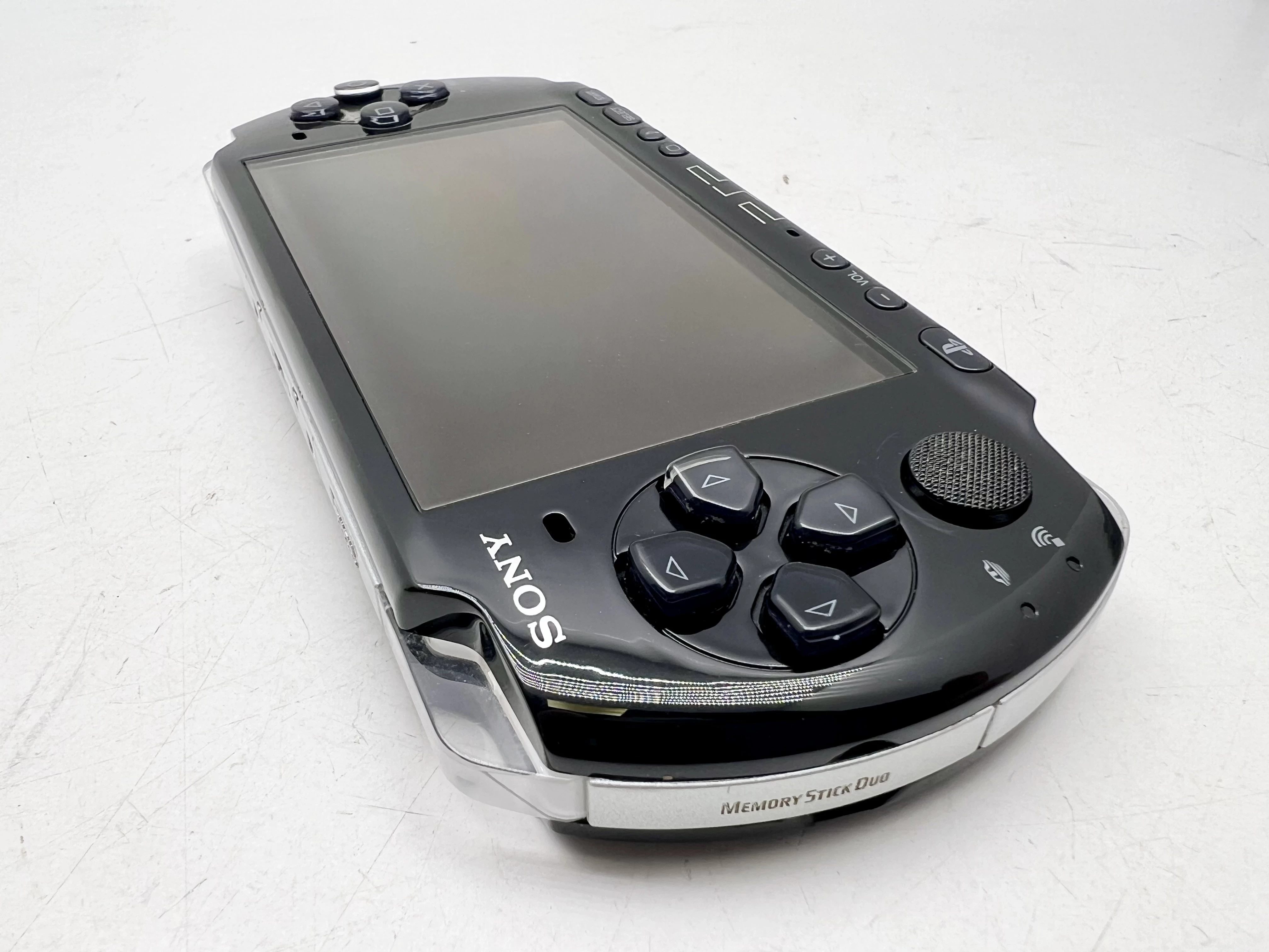 konsola-psp-3004-z-oryginalnym-zasilaczem-oraz-nowa-bateria-kod-producenta-psp-3004