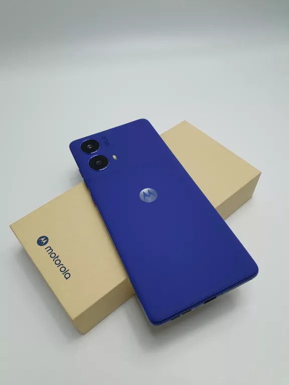 TELEFON MOTOROLA MOTO G85 12GB 256GB IDEAŁ