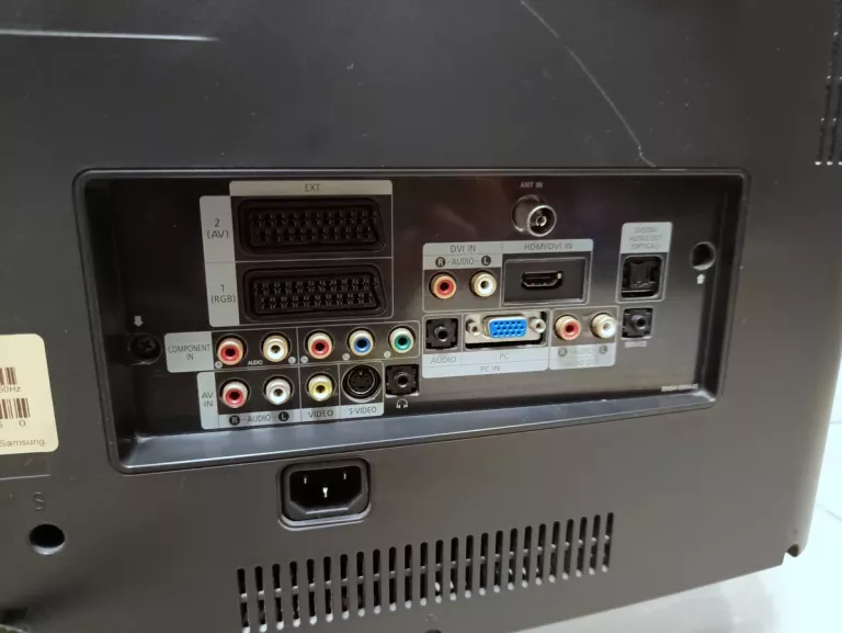 TELEWIZOR LCD SAMSUNG LE27S71B 27"