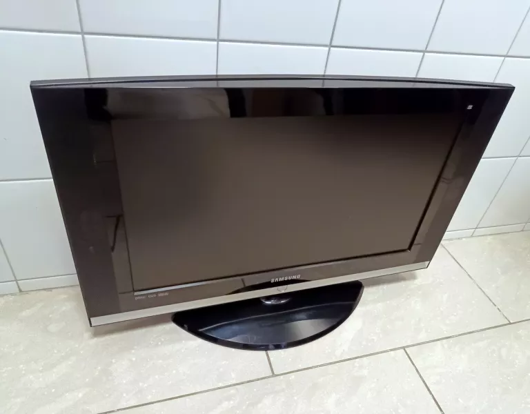 TELEWIZOR LCD SAMSUNG LE27S71B 27"