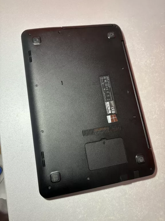 LAPTOP ASUS F555L ZASILACZ