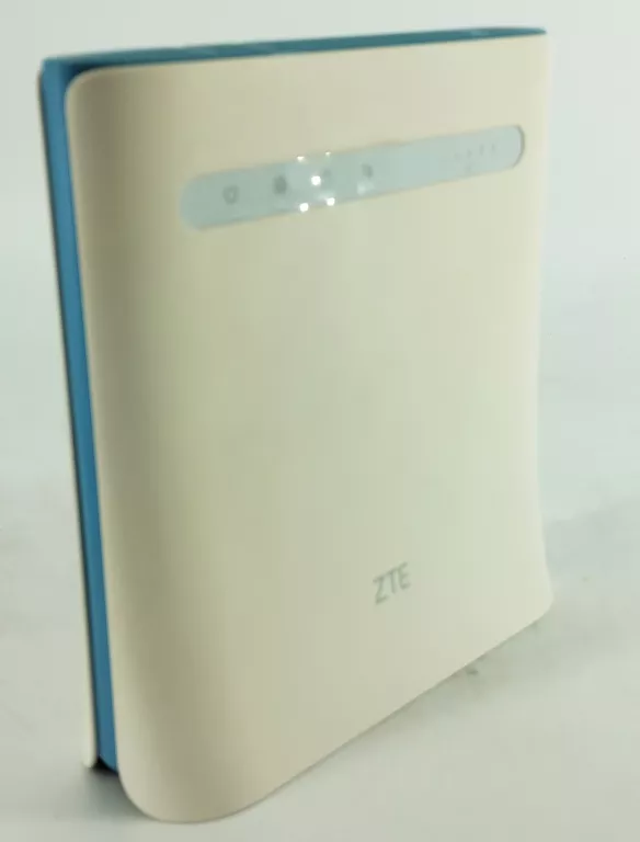 ROUTER ZTE MF286D + PUDEŁKO