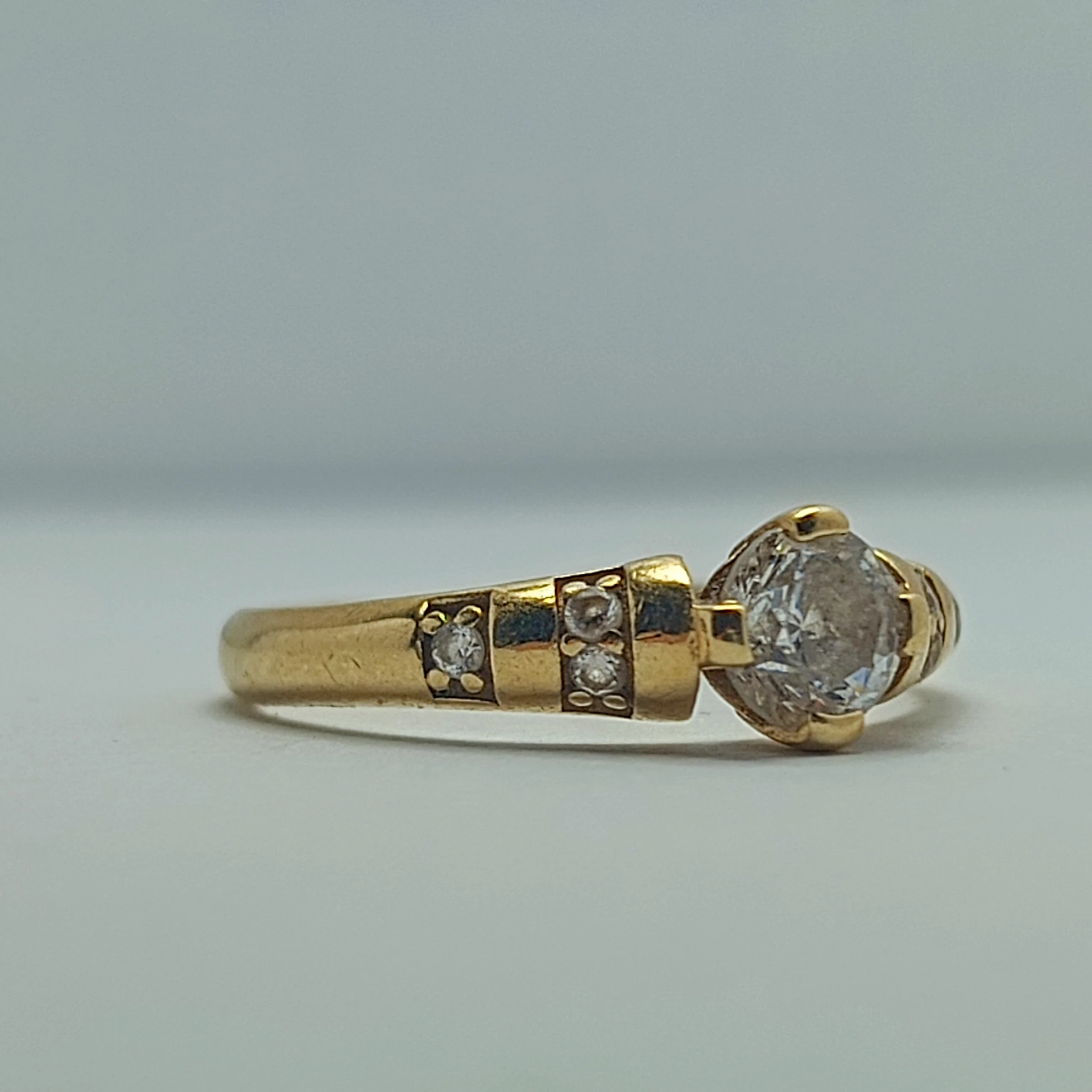 piekny-zloty-pierscionek-147g-585-r11-stagiewna-91-gdansk-harbor