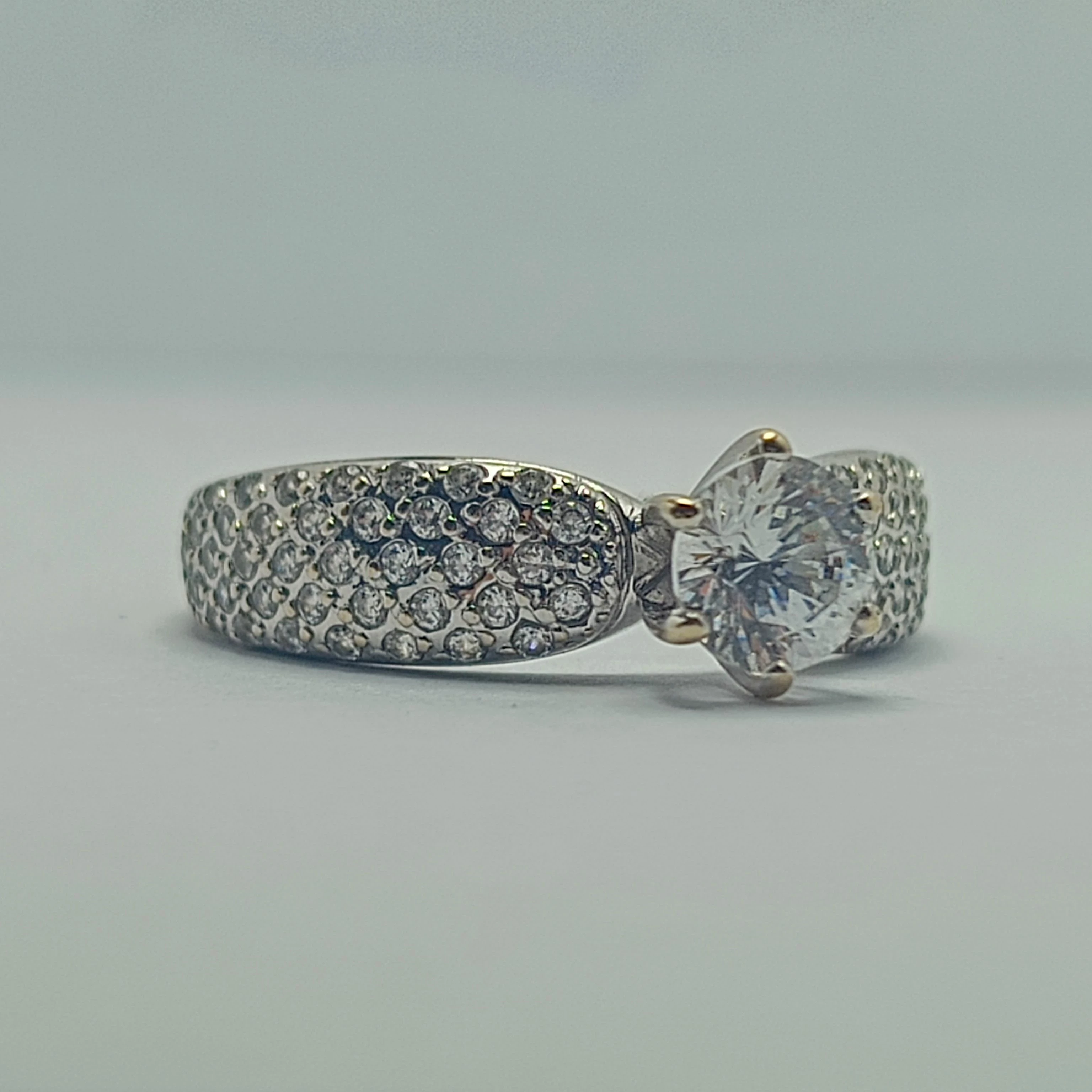 piekny-pierscionek-237g585-rozmiar12-stagiewna-91-gdansk-harbor