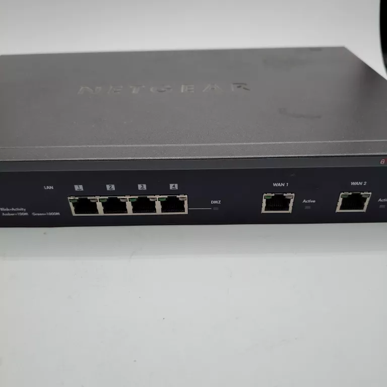 ROUTER NETGEAR PRO SECURE UNIFIED THREAT MENAGMENT UTM25