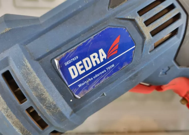WIERTARKA DEDRA 700W