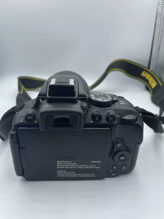 APARAT NIKON D5300 + NIKON 18-140