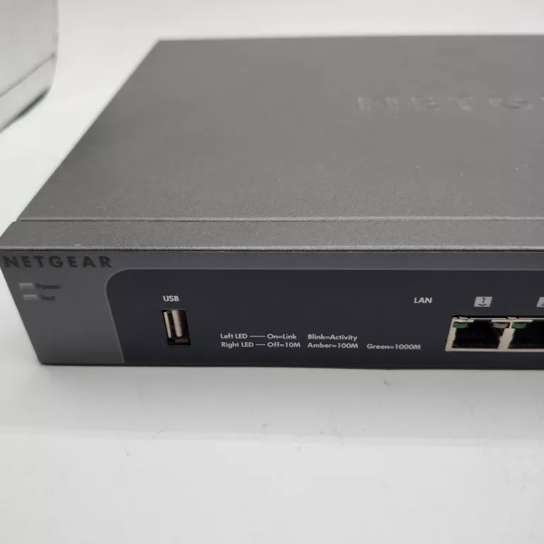 ROUTER NETGEAR PRO SECURE UNIFIED THREAT MENAGMENT UTM25