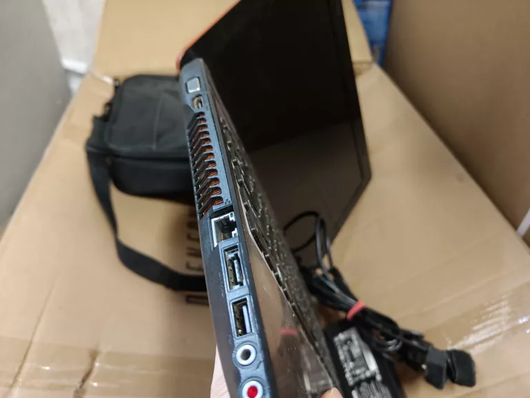 LAPTOP LENOVO Y570 I7 2670QM 8GB 500GB