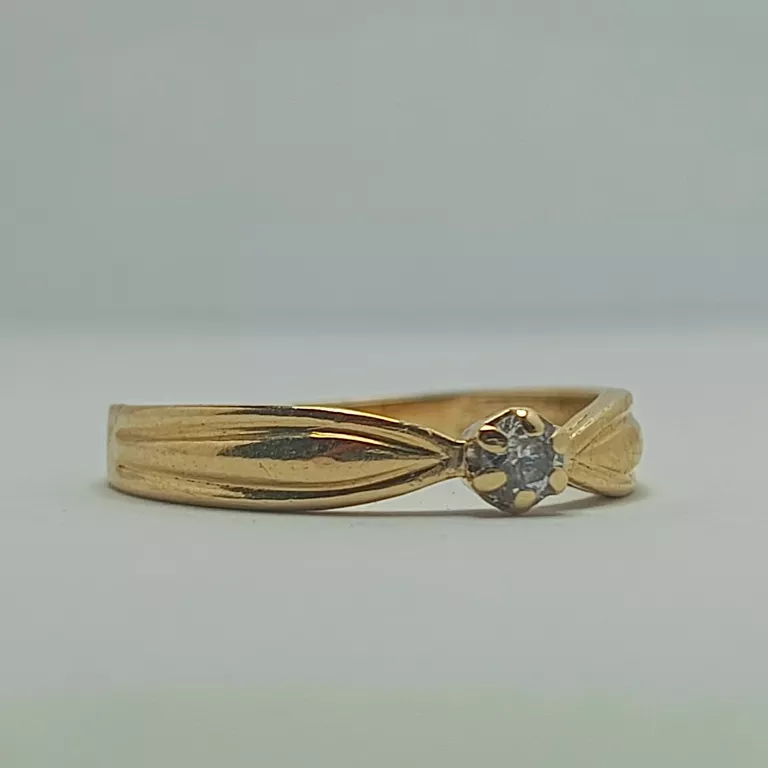 piekny-zloty-pierscionek-151g-585-r14-stagiewna-91-gdansk-harbor