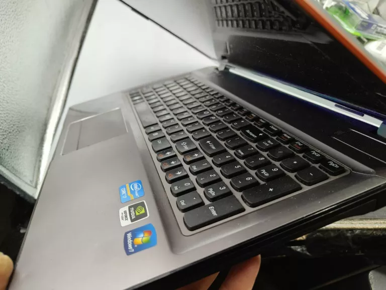 LAPTOP LENOVO Y570 I7 2670QM 8GB 500GB