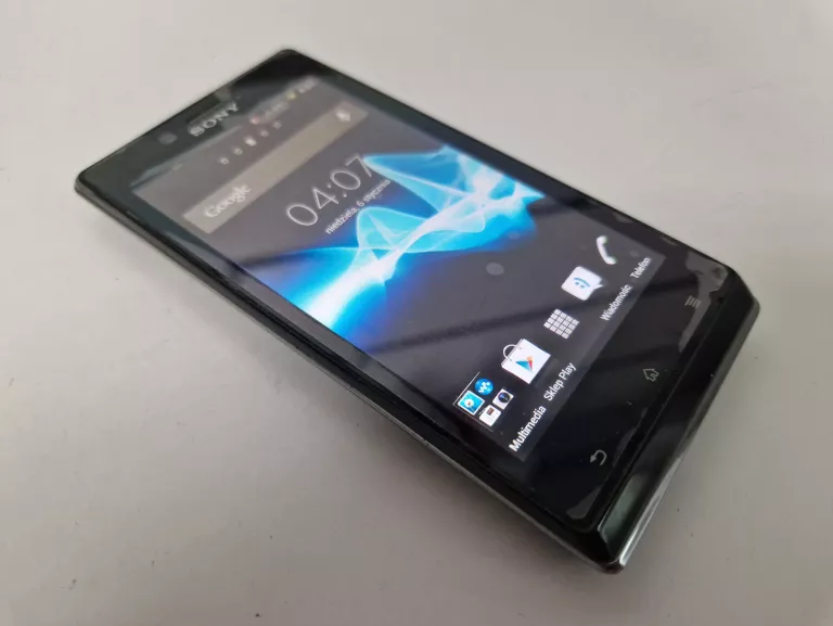 TELEFON SONY XPERIA ST26I