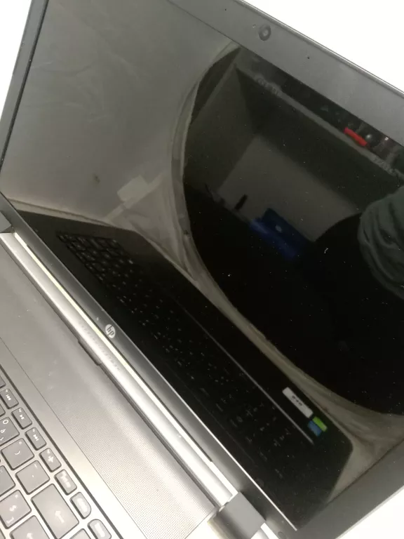 laptop-hp-pavilion-beats-audio-przekatna-ekranu-1560