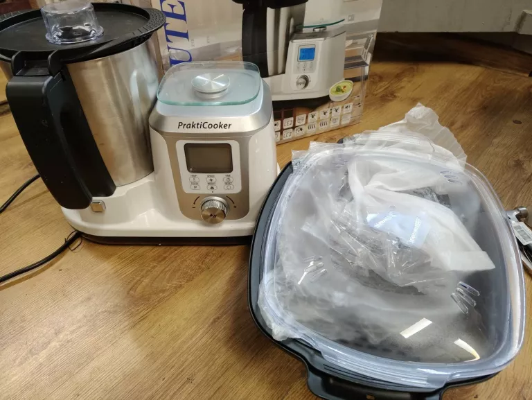 WIELOFUNKCYJNY ROBOT KUCHENNY SALUTE PRAKTICOOKER