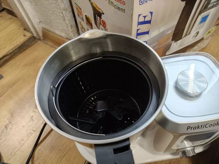 WIELOFUNKCYJNY ROBOT KUCHENNY SALUTE PRAKTICOOKER