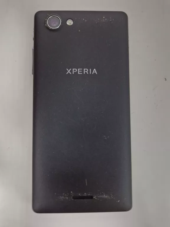 TELEFON SONY XPERIA ST26I