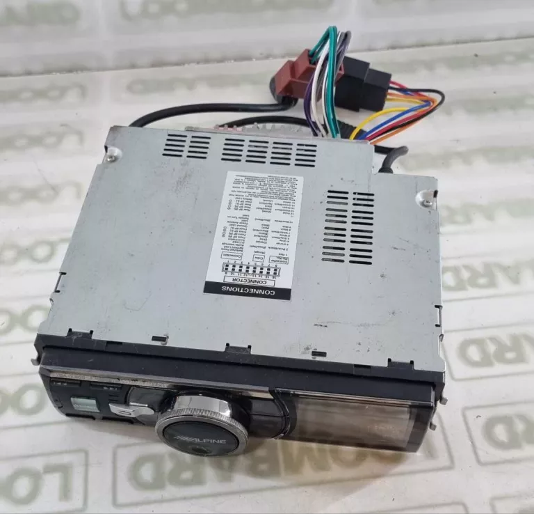 RADIO SAMOCHODOWE ALPINE IDA-X300
