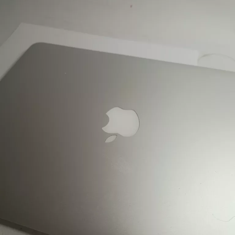 LAPTOP MACBOOK AIR 2012