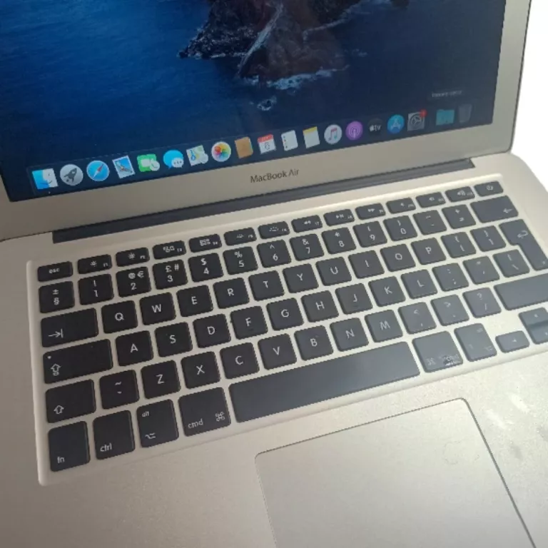 LAPTOP MACBOOK AIR 2012