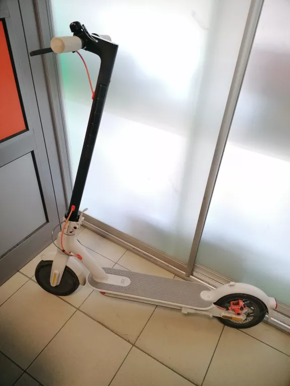 HULAJNOGA ELEKTRYCZNA XIAOMI MI ELECTRIC SCOOTER 3 /ROZOWA