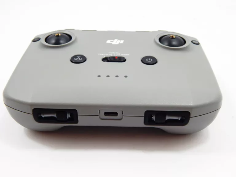 KONTROLER DJI RC231 DO MINI 2 / MINI 3 / MAVIC AIR 2 / MAVIC 3
