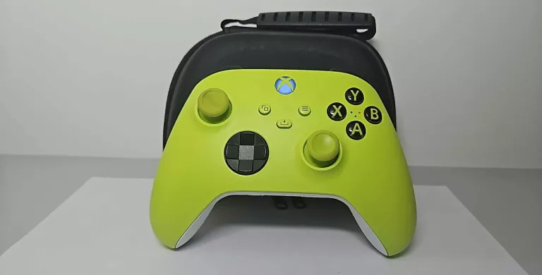 PAD DO XBOX MODEL 1914 ETUI