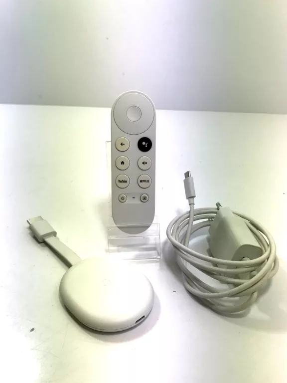 GOOGLE CHROMCAST MODEL G454V + ŁAD + PILOT