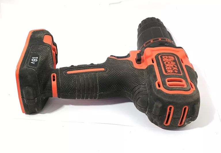 WKRĘTARKA  BLACK DECKER BCD700S