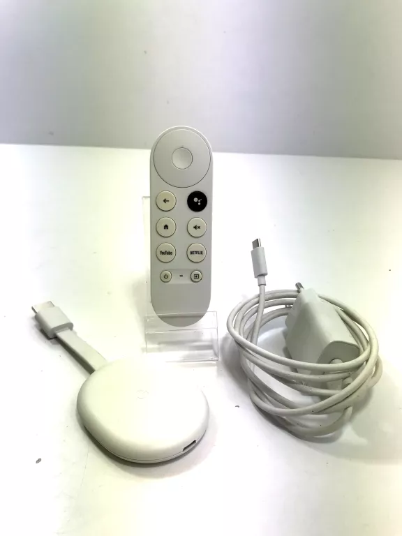 GOOGLE CHROMCAST MODEL G454V + ŁAD + PILOT