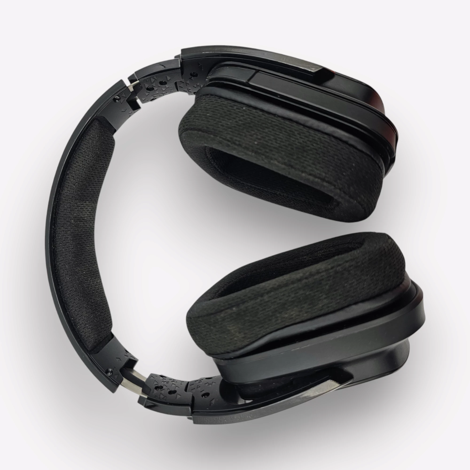 sluchawki-logitech-g635-komplet-stan-11323-2
