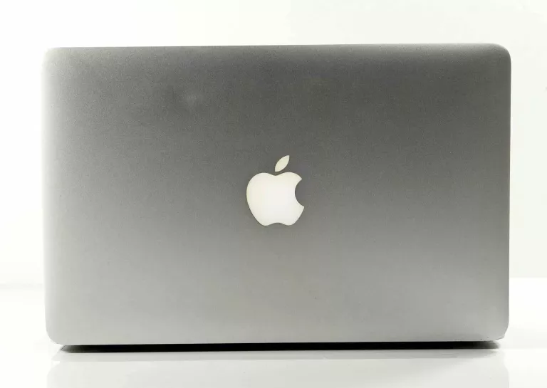 APPLE MACBOOK AIR 11,6" A1465 INTEL I5-5250U 4GB 60GB SSD1366X768