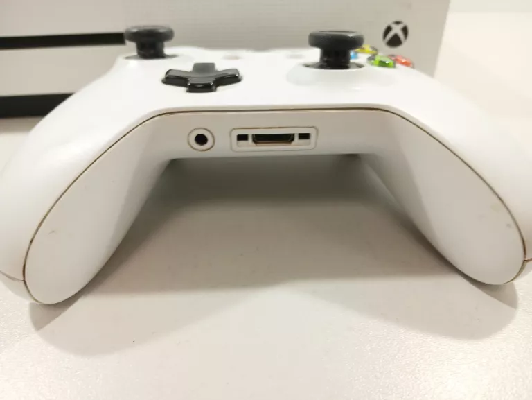 KONSOLA XBOX ONE S MODEL1681  PAD