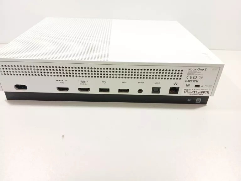 KONSOLA XBOX ONE S MODEL1681  PAD