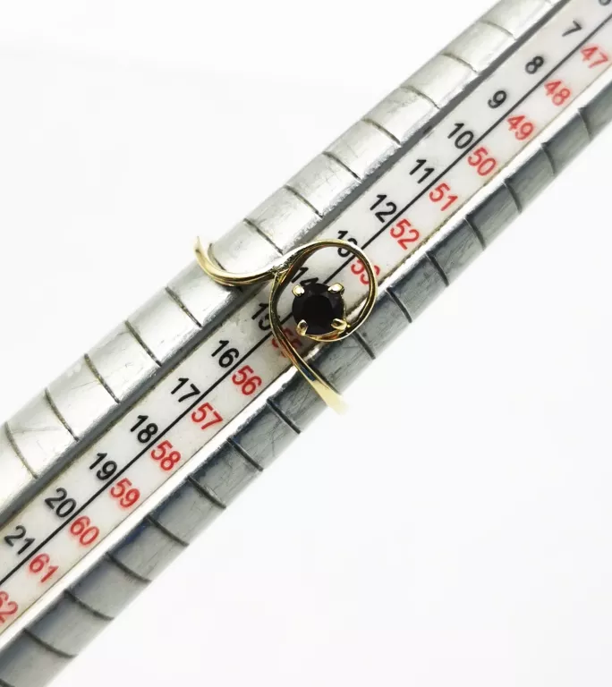 pierscionek-z-kamieniem-585-220g-r15-material-15835-2